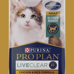 Purina fancy feast grain-free wet food.